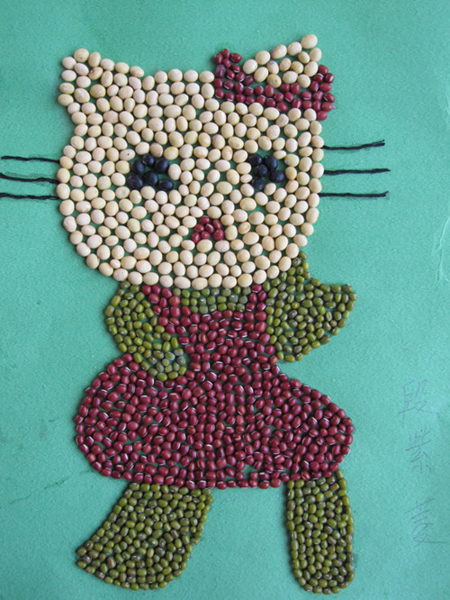 幼儿园手工制作豆子贴画-hello kitty